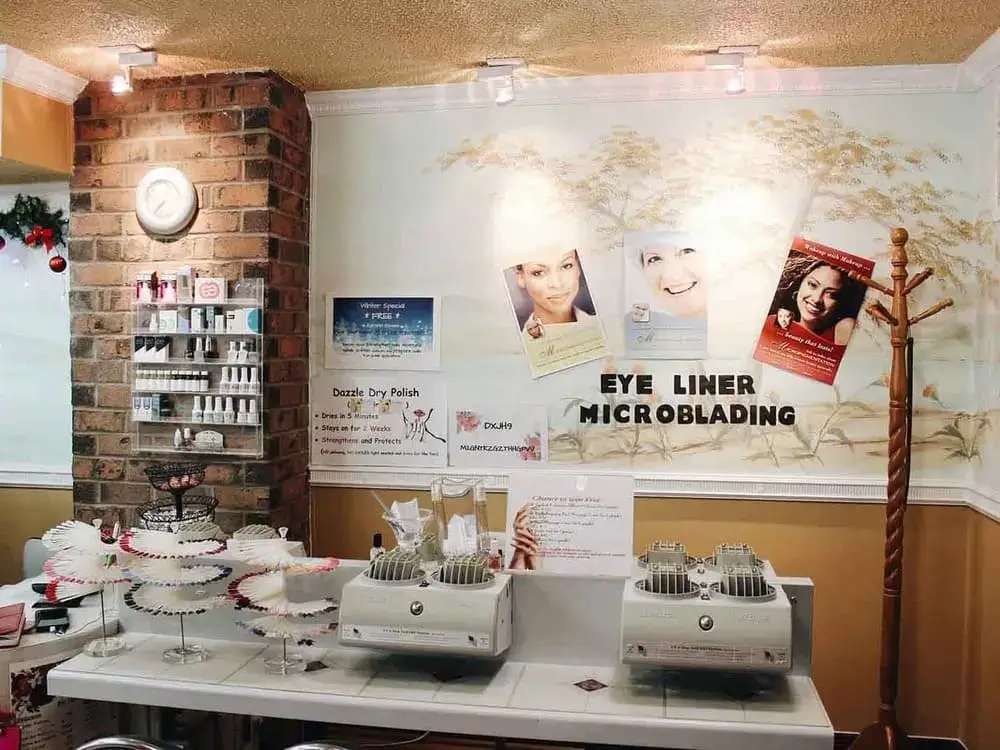 Twinkling Nails in Ambler, PA 19002